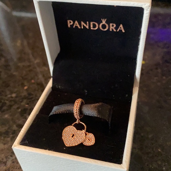 PANDORA ❤️ BNIB Pavé hearts padlock dangle charm - Picture 2 of 9